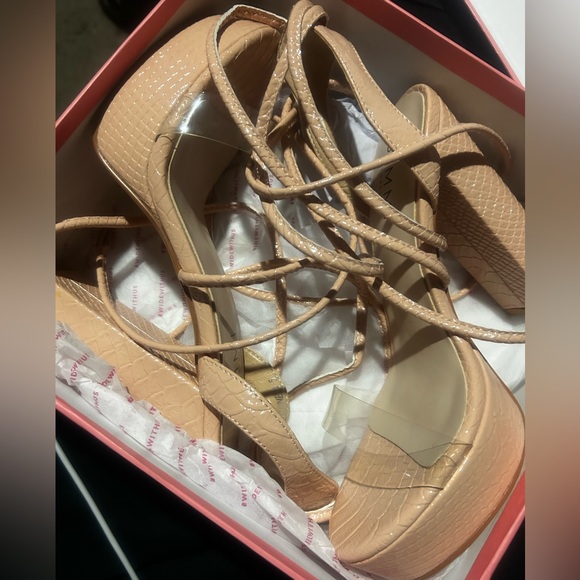 WIDE FIT NUDE PYTHON PRINT PLATFORM LACE UP HEELS - size 7 - Picture 4 of 6